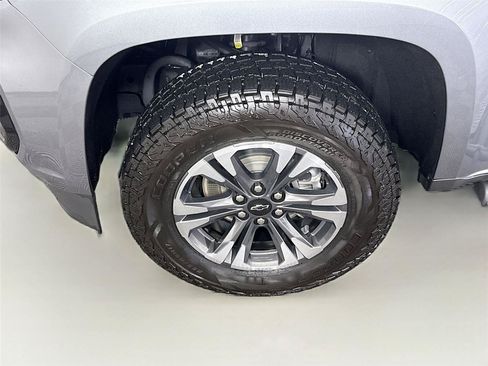 Used 2022 Chevrolet Colorado Z71 AWD/4WD image 23