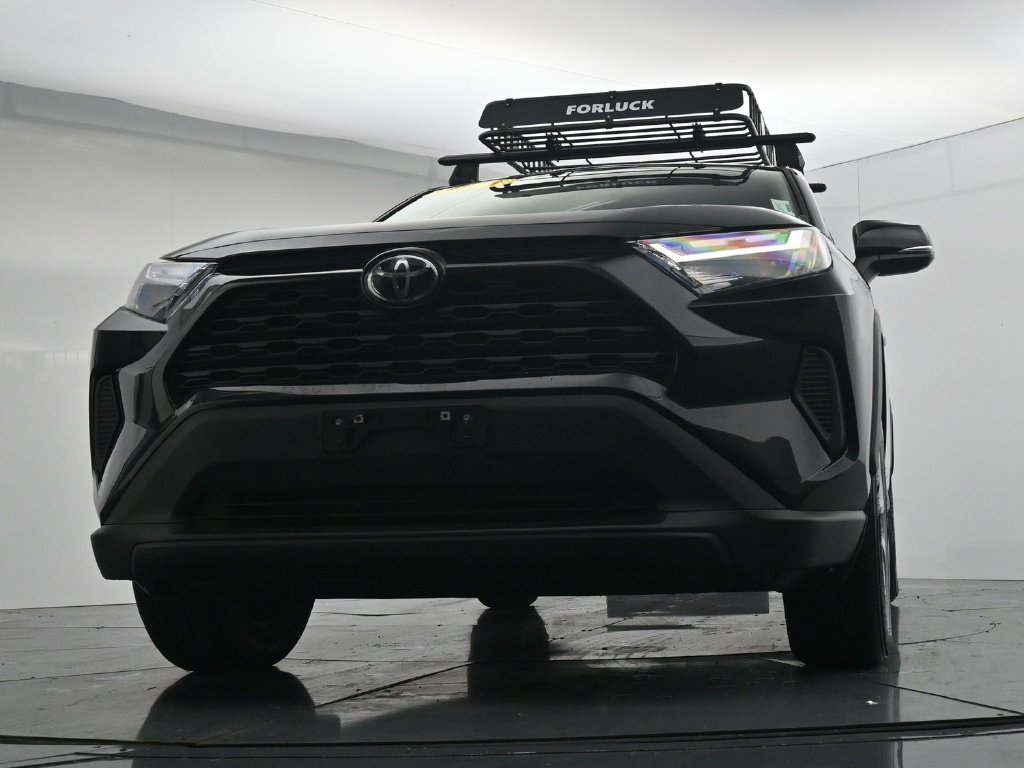 Used 2023 Toyota RAV4 LE AWD/4WD image 34