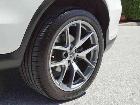 Used 2022 Mercedes-Benz GLC 300 4MATIC image 15