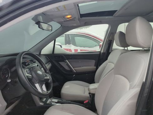 Used 2017 Subaru Forester 2.5i Premium w/ All-Weather Package image 6