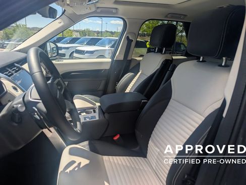 Used 2025 Land Rover Discovery S AWD/4WD image 21