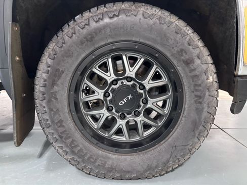 Used 2022 GMC Sierra 2500 SLE w/ SLE Convenience Package AWD/4WD image 12