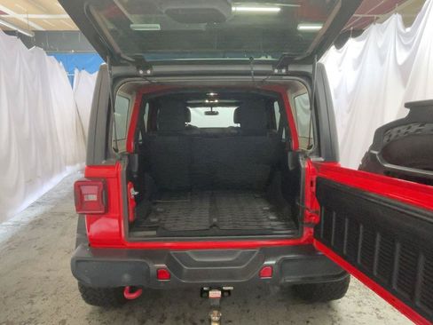 Used 2019 Jeep Wrangler Unlimited Rubicon w/ Dual Top Group AWD/4WD image 19