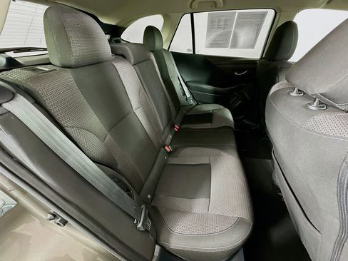 Used 2022 Subaru Outback Premium image 36