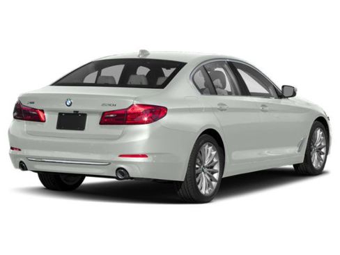 Used 2020 BMW 530i w/ Convenience Package RWD image 2