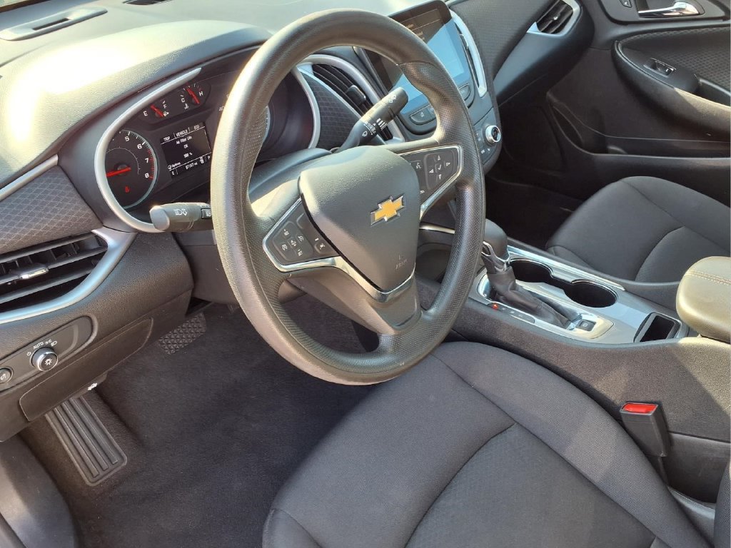 Used 2024 Chevrolet Malibu LT FWD image 11