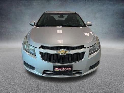 Used 2014 Chevrolet Cruze LT FWD image 3