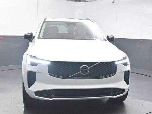 Certified 2026 Volvo XC90 B6 Ultra w/ Protection Package Premier AWD/4WD image 3