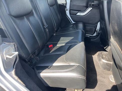 Used 2014 Jeep Wrangler Unlimited Sahara w/ Max Tow Package image 26