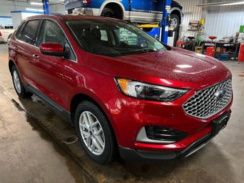 Used 2024 Ford Edge SEL AWD/4WD image 7