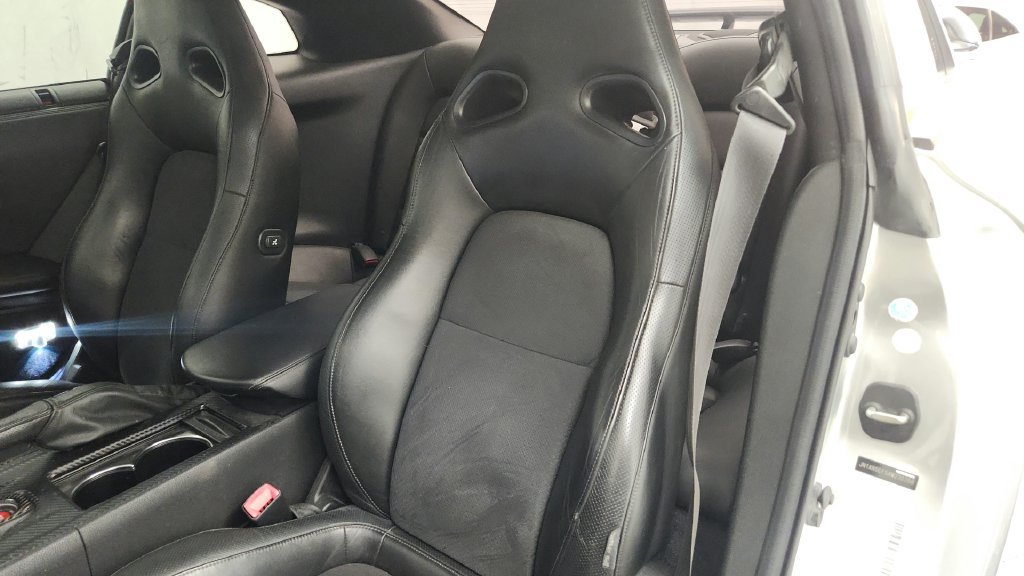 Used 2010 Nissan GT-R Premium AWD/4WD image 26