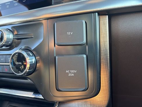 New 2025 Ford F150 King Ranch w/ FX4 Off-Road Package image 29