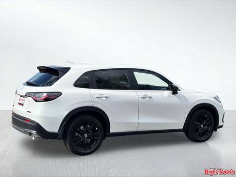 Used 2026 Honda HR-V Sport image 5