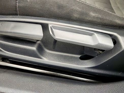 Used 2021 Volkswagen Passat 2.0T S image 11