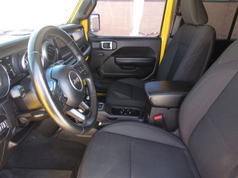 Used 2021 Jeep Wrangler Unlimited Sport image 14