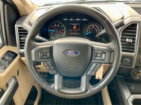 Used 2015 Ford F150 XLT w/ Equipment Group 301A Mid image 33