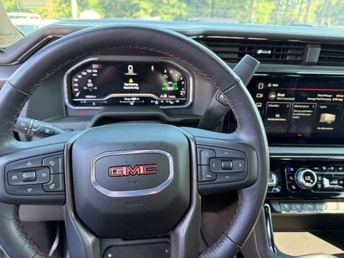 Used 2025 GMC Sierra 2500 AT4X AWD/4WD image 13