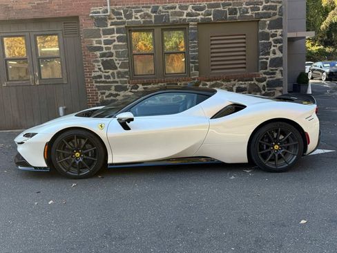 Used 2023 Ferrari SF90 Stradale image 4