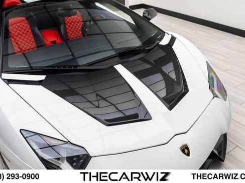 Used 2017 Lamborghini Aventador LP 700-4 AWD/4WD image 6