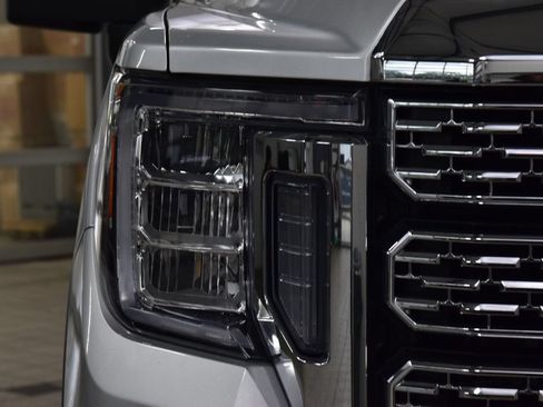 Used 2023 GMC Sierra 2500 Denali AWD/4WD image 12