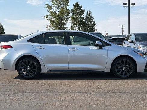 Used 2023 Toyota Corolla SE w/ Carpet Mat Package (TMS) FWD image 2
