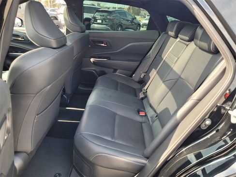 Used 2025 Toyota Crown Platinum image 6