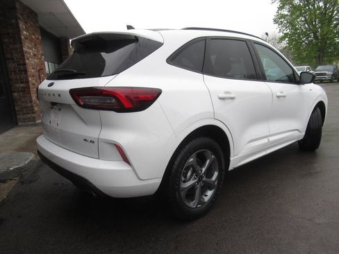 Used 2023 Ford Escape ST-Line AWD/4WD image 10