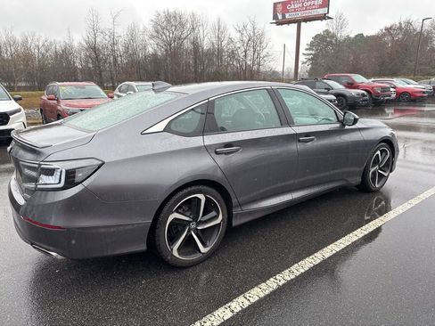 Used 2020 Honda Accord Sport image 9