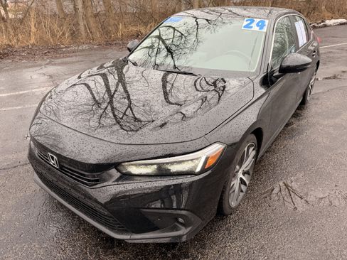 Used 2024 Honda Civic Touring image 7