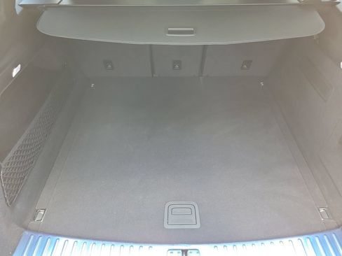 Certified 2025 Porsche Cayenne AWD/4WD image 17