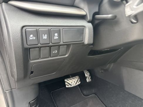 New 2026 Mitsubishi Eclipse Cross SEL image 17