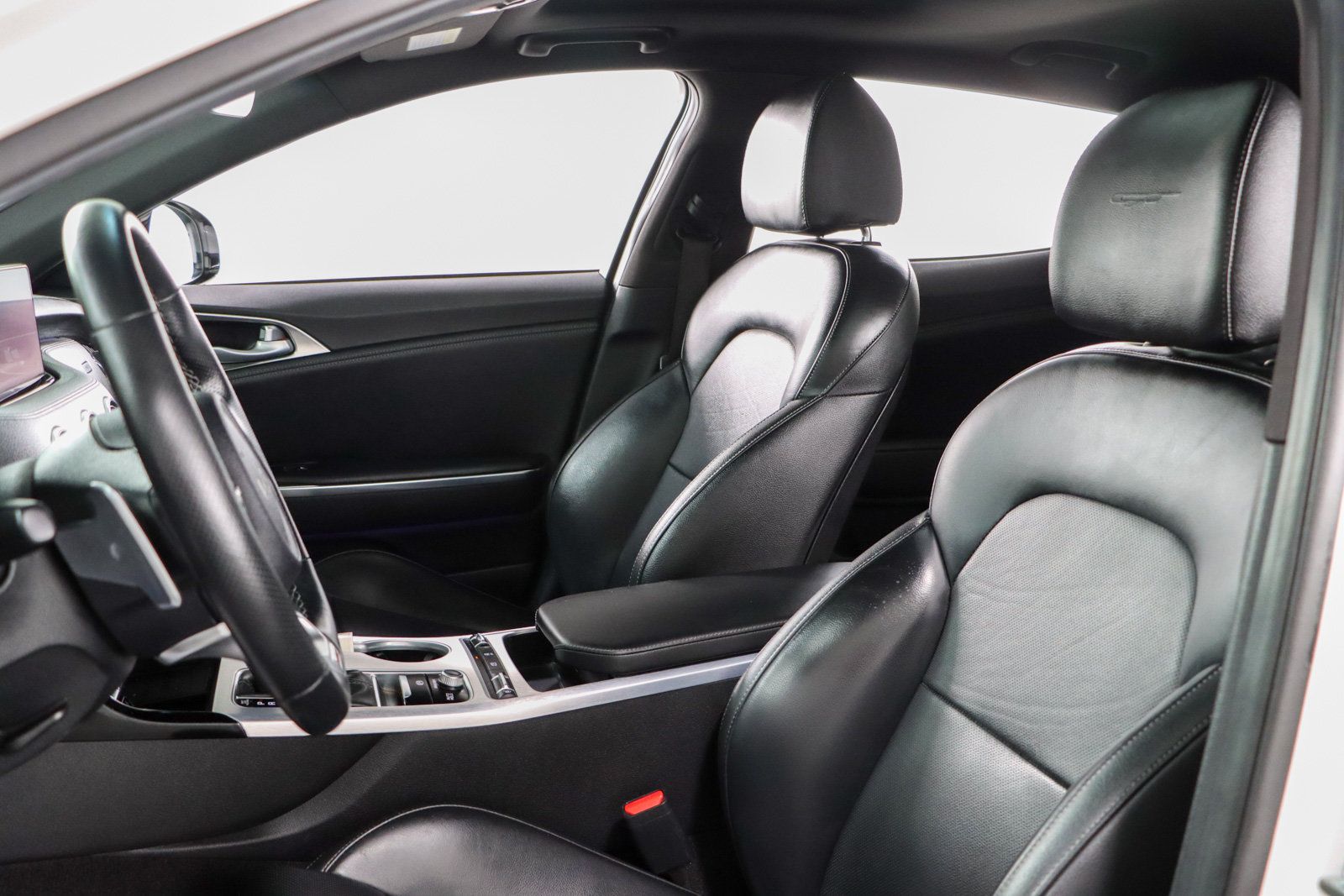 Used 2022 Kia Stinger GT1 RWD image 23