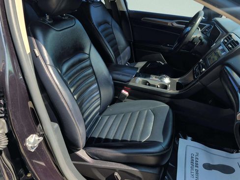 Used 2019 Ford Fusion SEL FWD image 28