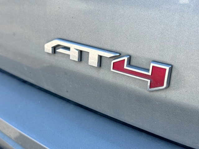 Used 2024 GMC Terrain AT4 w/ Tech Package AWD/4WD image 15