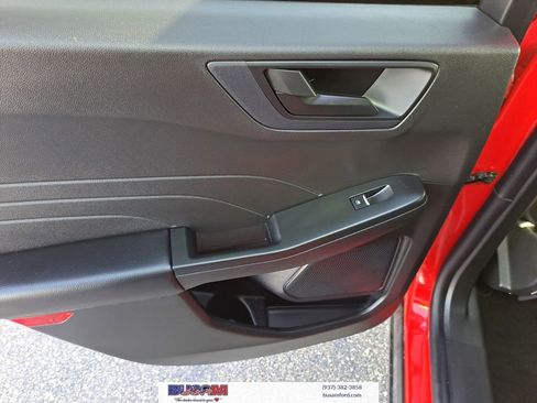 Used 2024 Ford Escape Active image 10