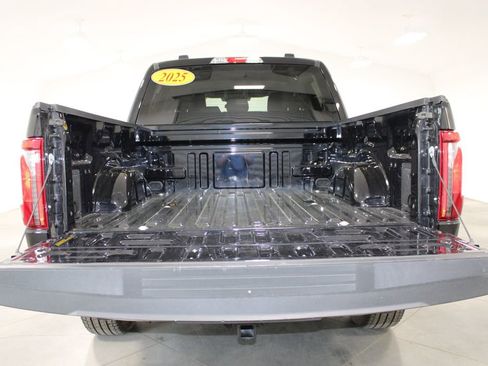 Used 2025 Ford F150 XLT w/ Equipment Group 301A Standard image 17