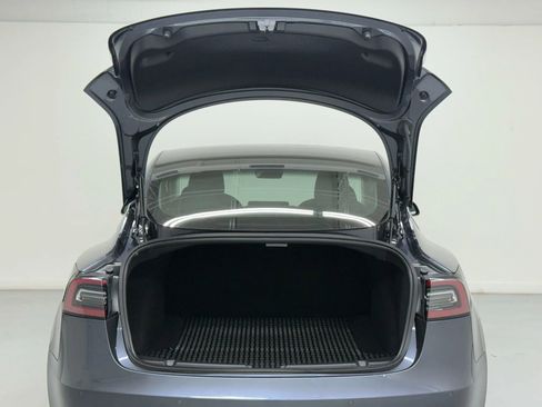 Used 2018 Tesla Model 3 Long Range image 31