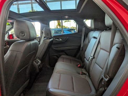 Certified 2024 Chevrolet Blazer RS w/ Driver Confidence II Package image 8