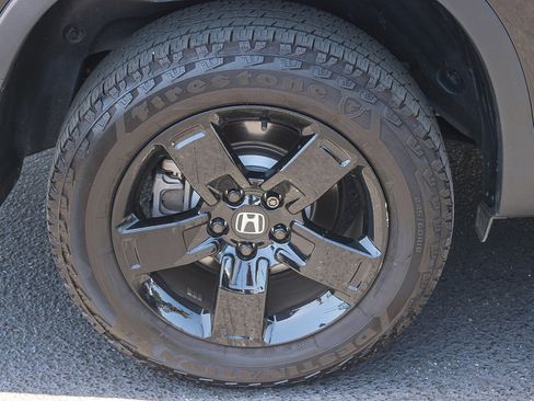 Used 2025 Honda Ridgeline Black Edition image 12