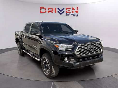 Used 2023 Toyota Tacoma TRD Off-Road w/ Advanced Technology Package AWD/4WD image 7