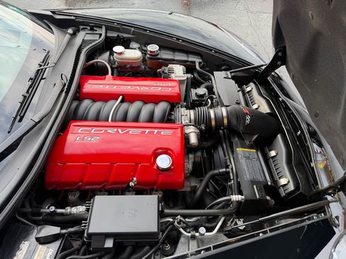 Used 2005 Chevrolet Corvette Coupe w/ Preferred Equipment Group image 23