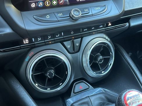 Used 2021 Chevrolet Camaro SS RWD image 28