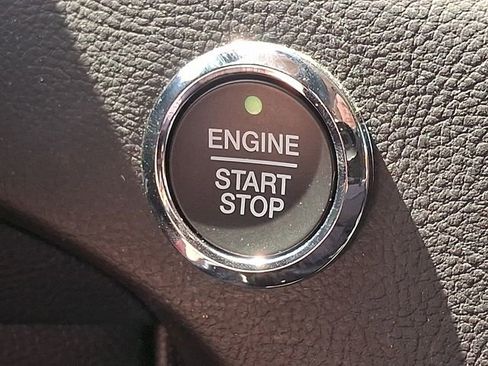 Used 2023 Ford Edge Titanium w/ Equipment Group 301A AWD/4WD image 23
