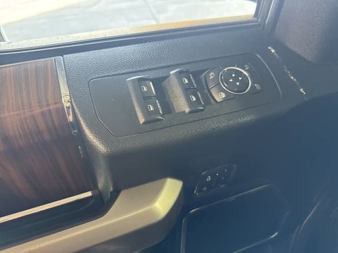 Used 2015 Ford F150 Lariat w/ Equipment Group 502A Luxury image 20