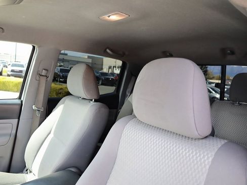 Used 2015 Toyota Tacoma 4x4 Double Cab image 17