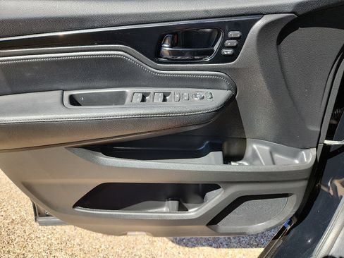 Used 2024 Honda Odyssey Touring image 17
