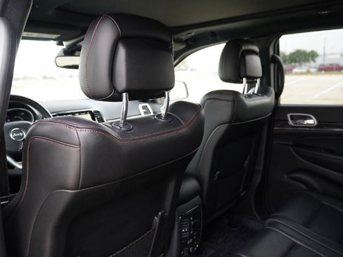 Used 2019 Jeep Grand Cherokee Trailhawk w/ Trailhawk Luxury Group image 31