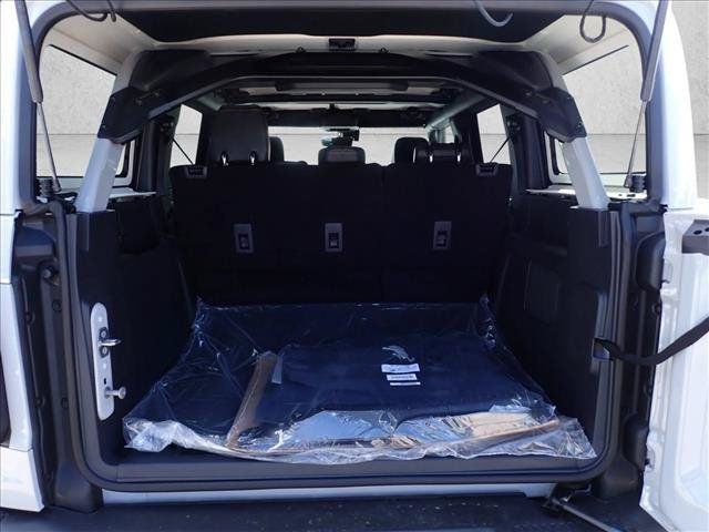New 2026 Ford Bronco Raptor w/ Interior Carbon Fiber Pack AWD/4WD image 8