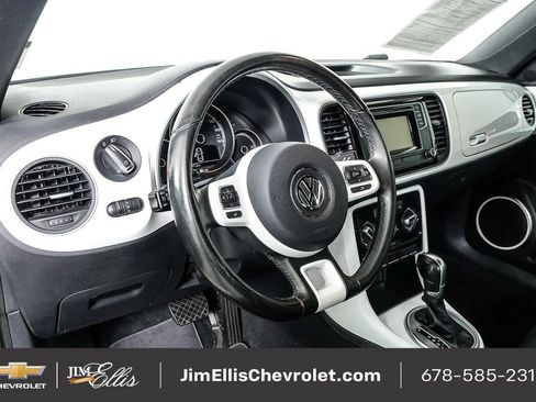 Used 2018 Volkswagen Beetle 2.0T S image 4