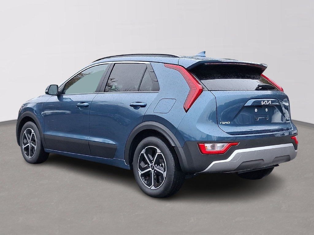 Certified 2025 Kia Niro EX w/ EX Cold Weather Package FWD image 4